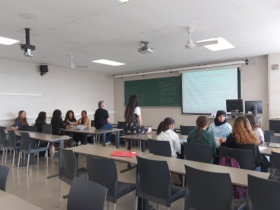 Noies de Manresa han participat a les activitats del Dia Intenacional de les Noies TIC a la UPC Manresa